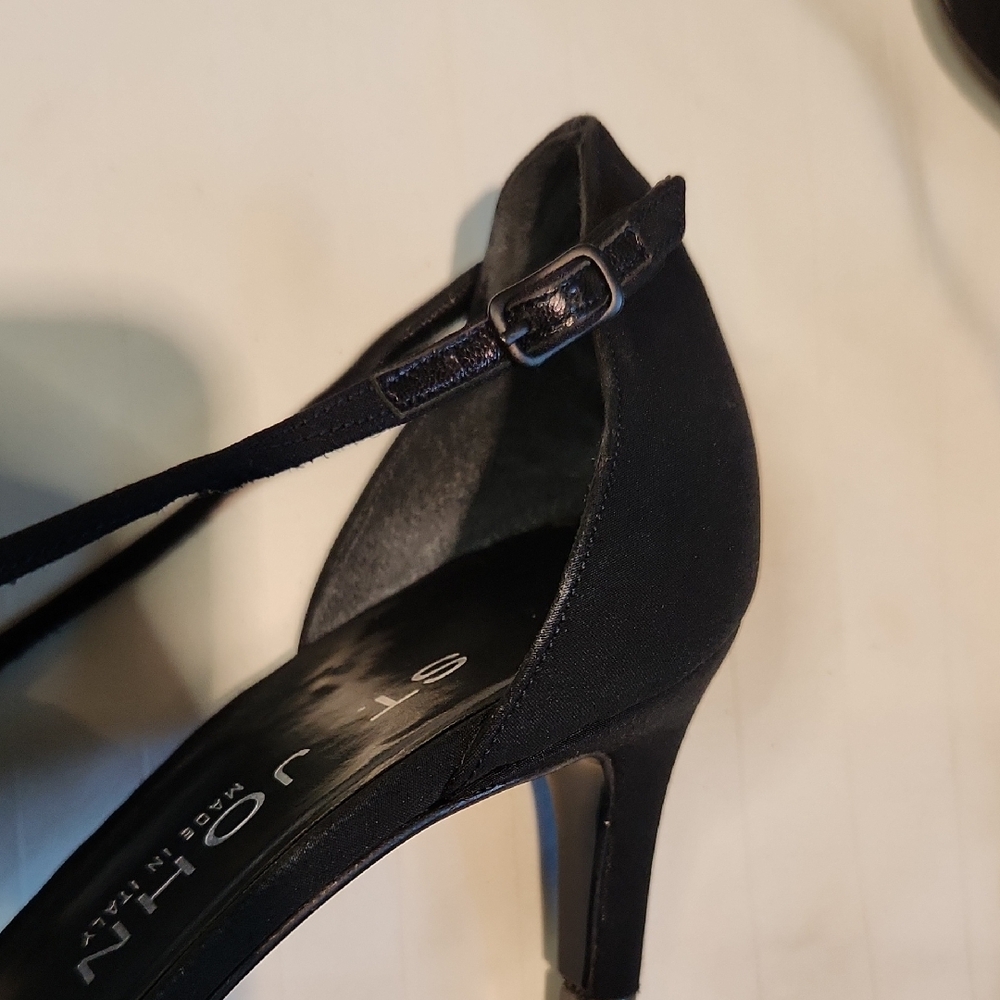 St. John Black Pointed Toe Ankle-Strap Heels with Crystal T-Bar Heels Sz 8 - Picture 4 of 8